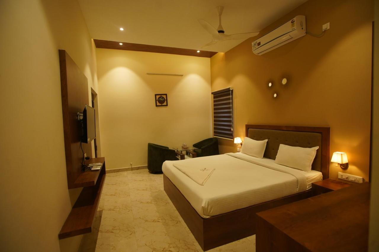 Hotel Psy Mettuppalaiyam  ภายนอก รูปภาพ