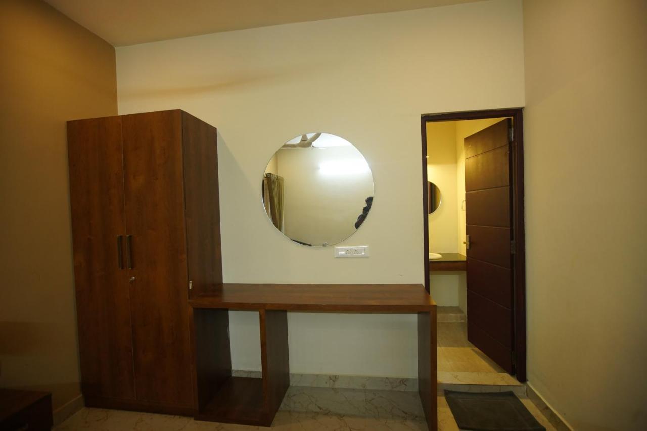 Hotel Psy Mettuppalaiyam  ภายนอก รูปภาพ
